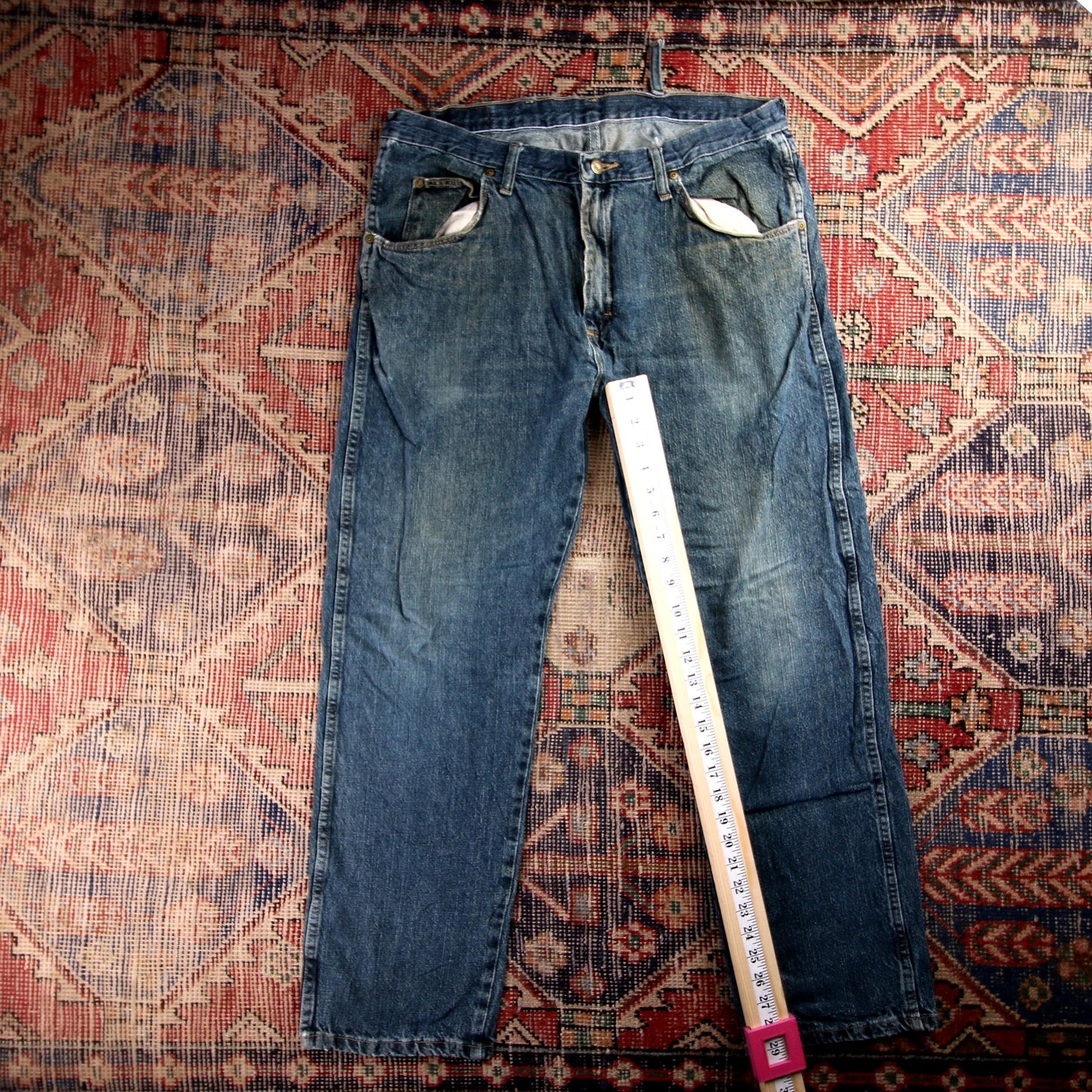 Wrangler W36 L28 Straight Leg Classic Ripped Style Blue Denim Jeans
