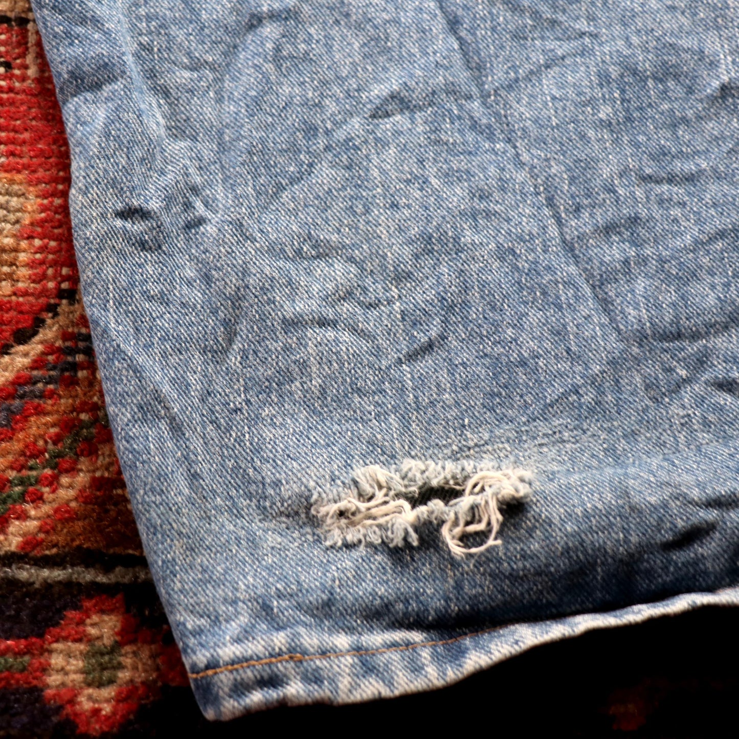 Wrangler W44 L32 Relaxed Classic Ripped Style Blue Denim Jeans