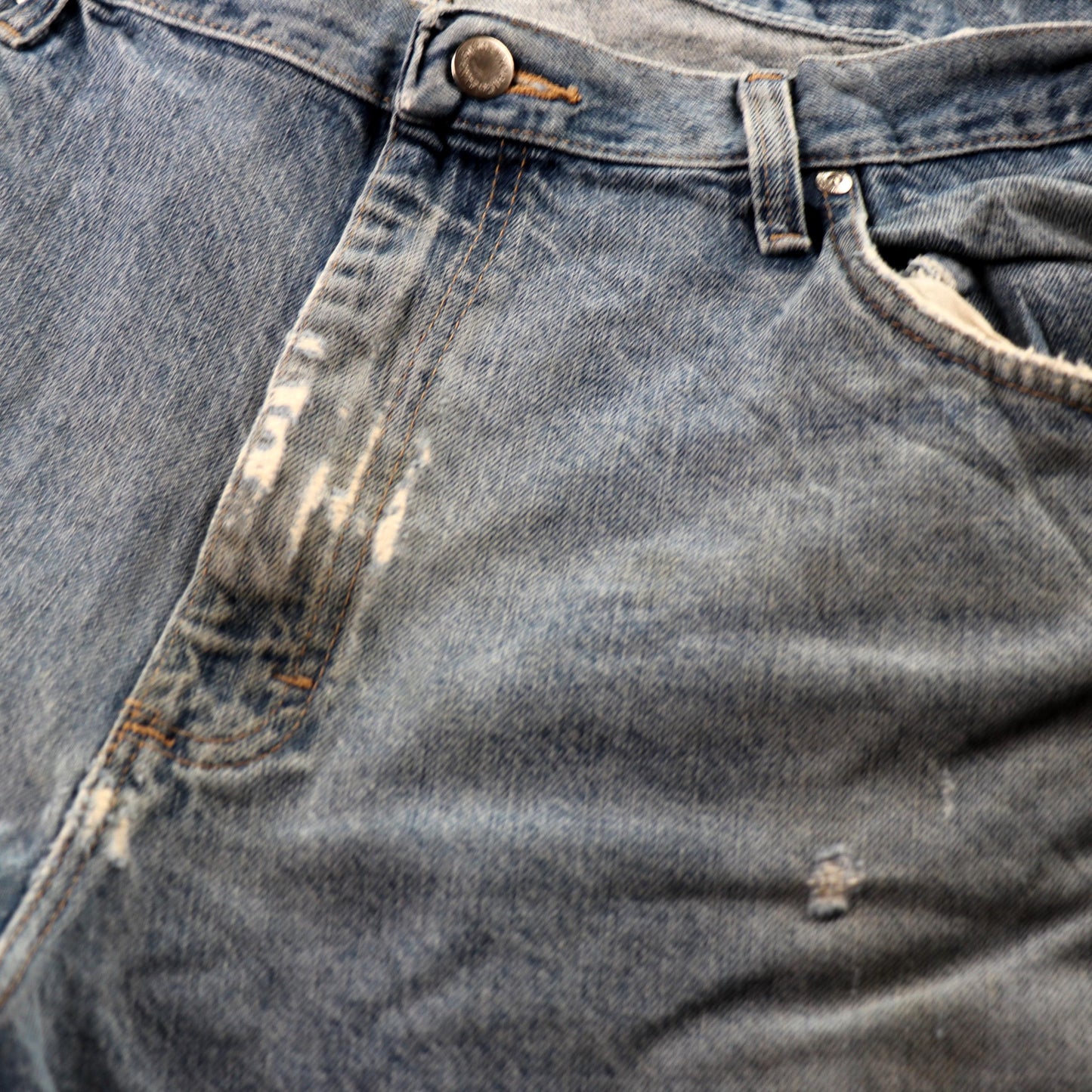 Wrangler W38 L31 Straight Leg Classic Ripped Style Blue Denim Jeans