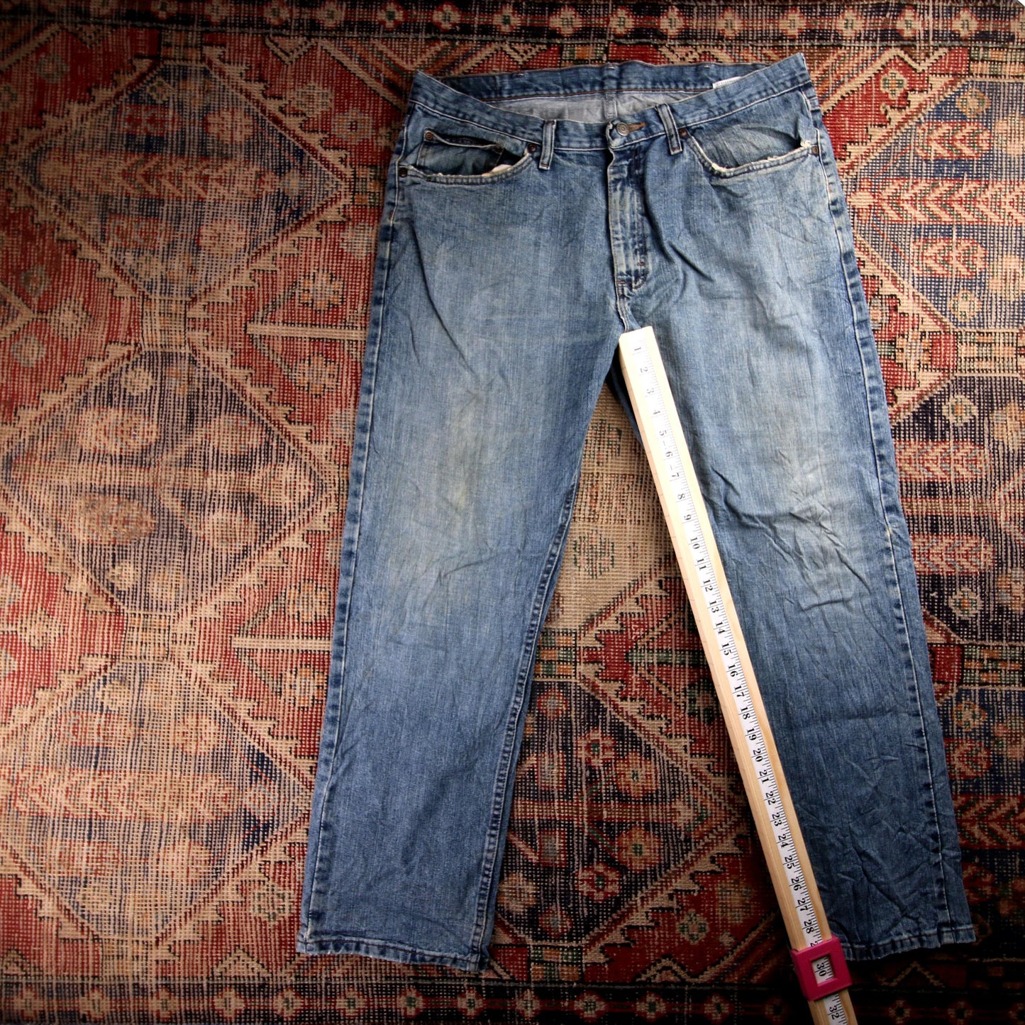 Wrangler W38 L30 Straight Classic Ripped Style Blue Denim Jeans