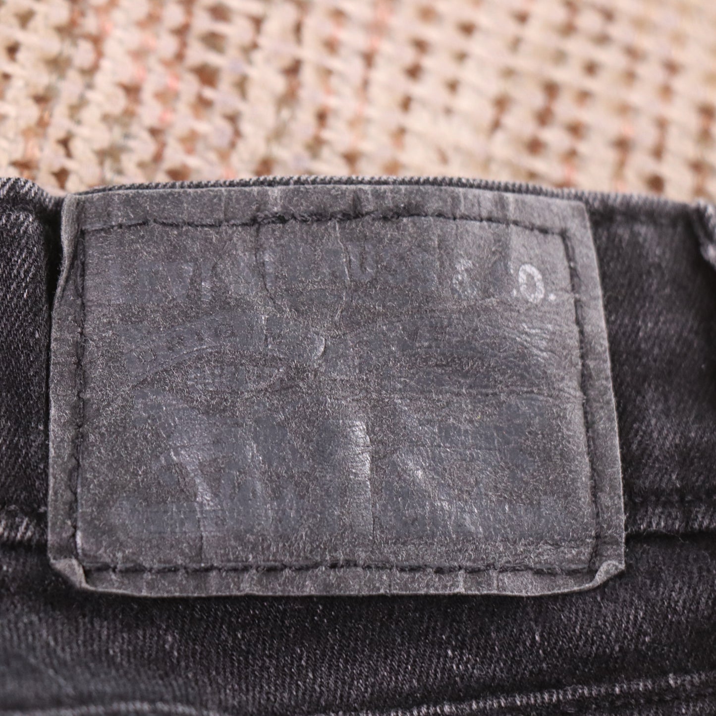 Levi's W32 L26 Skinny Classic Ripped Style Grey Denim Jeans