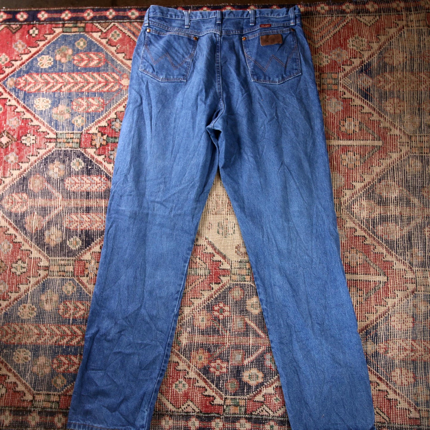Wrangler W38 L34 Straight Leg Relaxed Fit Blue Denim Jeans