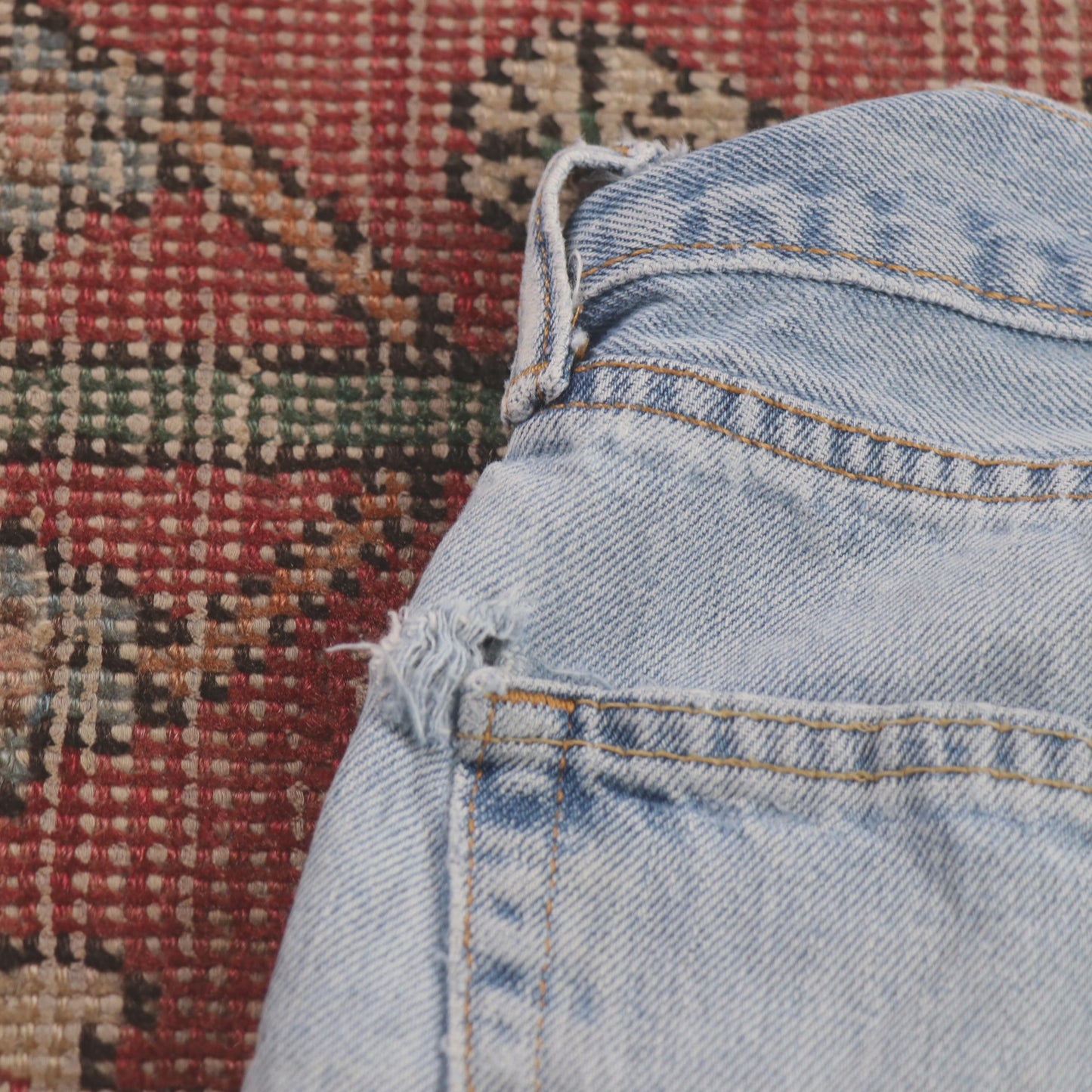 Levi's W34 L30 Straight Leg Regular Fit Classic Ripped Style Blue Denim Jeans