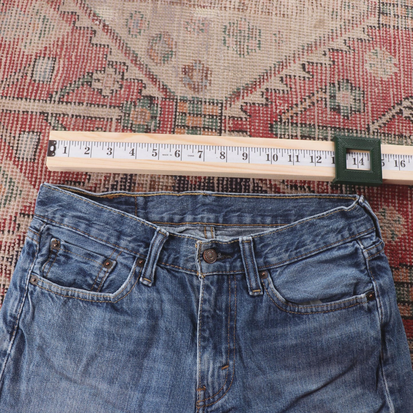 Levi's 501 Red Tab W28 L29 Original Fit Classic Ripped Style Blue Denim Jeans