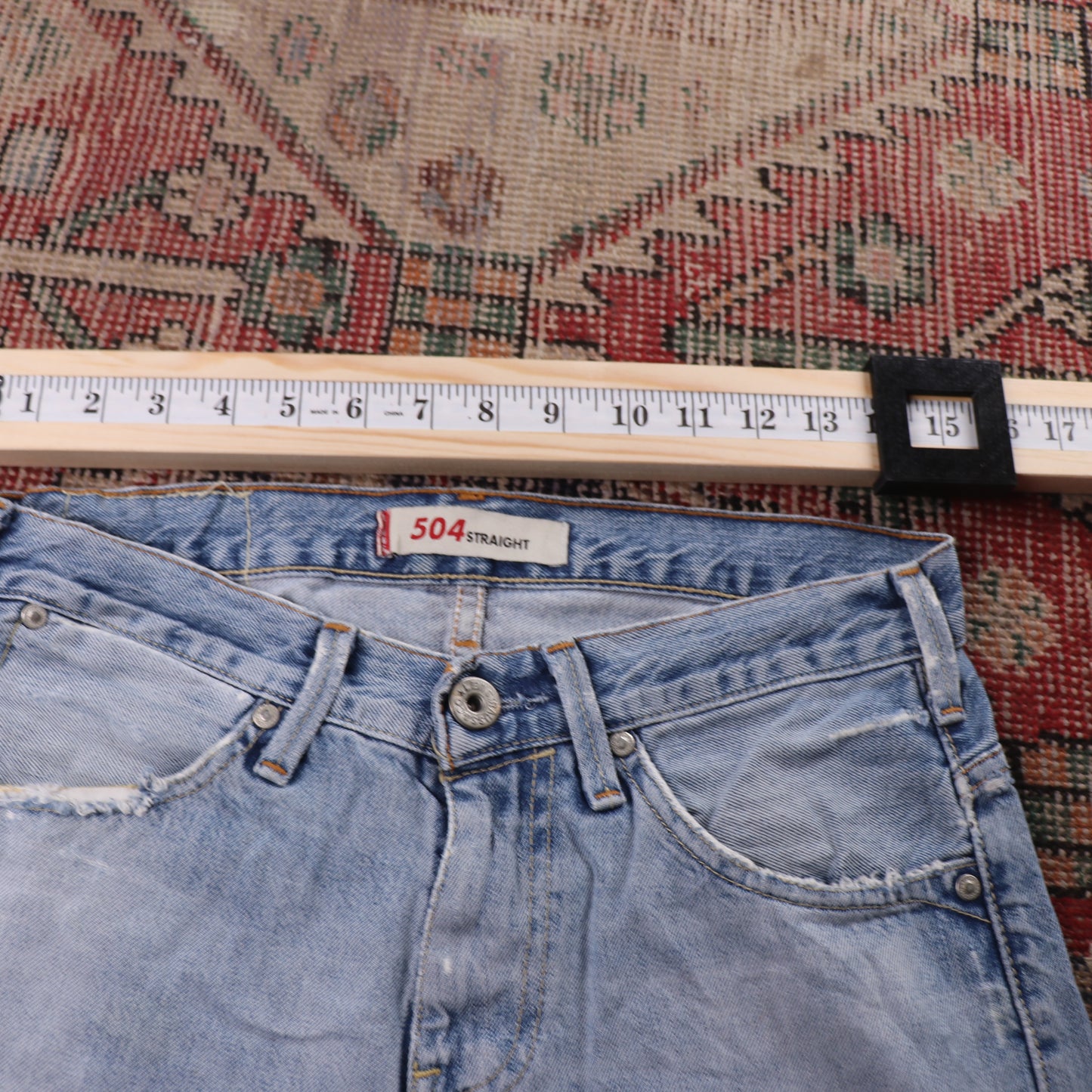 Levi's 504 Red Tab W30 L34 Straight Leg Regular Fit Classic Ripped Style Blue De