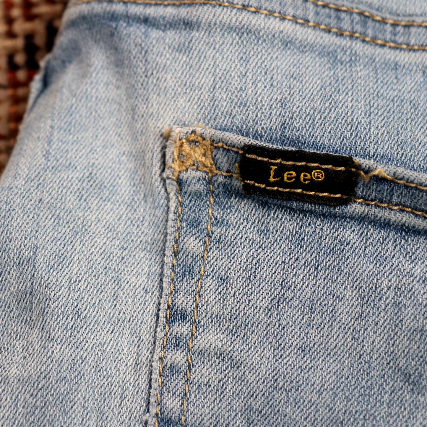 Lee W34 L28 Straight Leg Relaxed Fit Classic Ripped Style Blue Denim Jeans