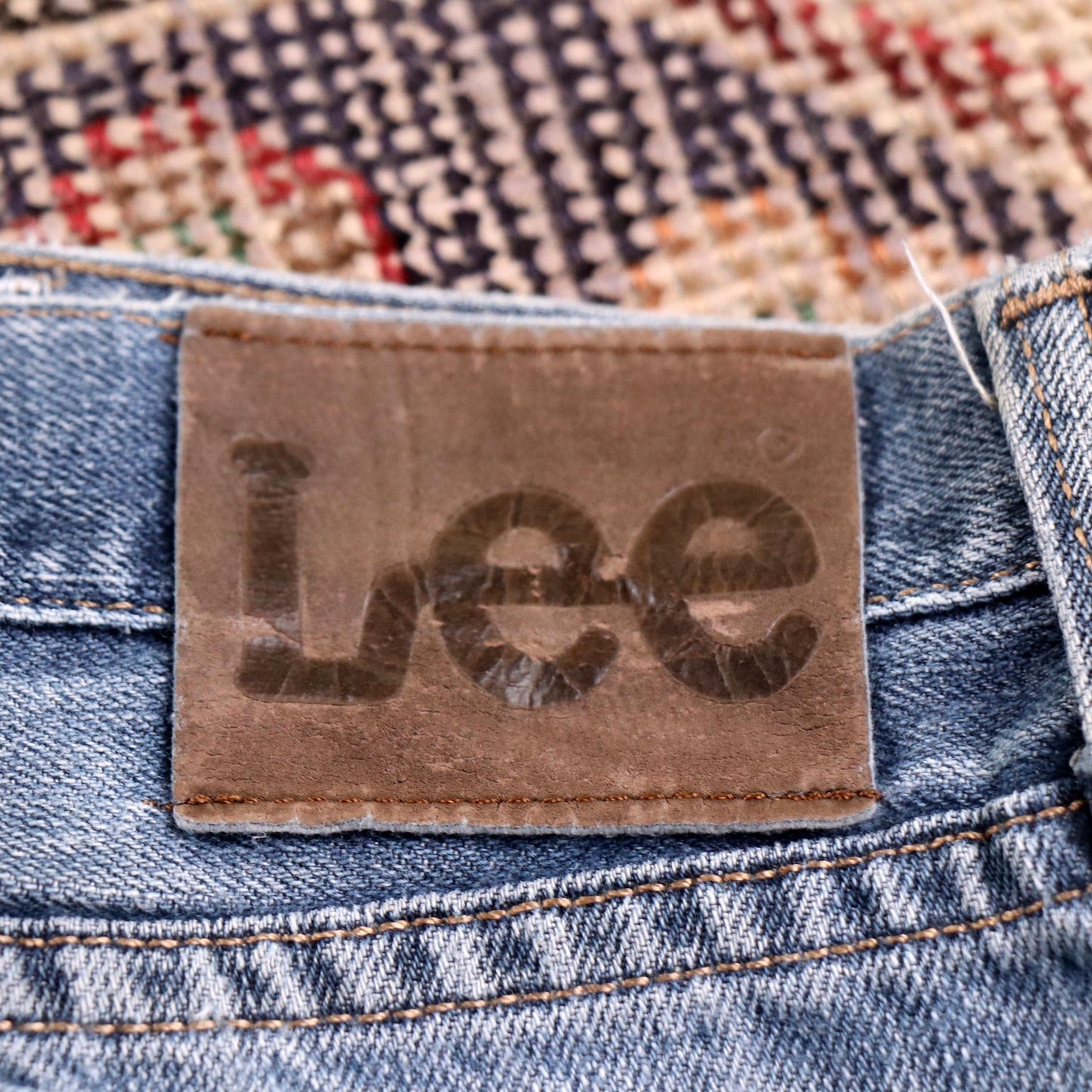Lee W38 L27 Straight Leg Relaxed Fit Classic Ripped Style Blue Denim Jeans