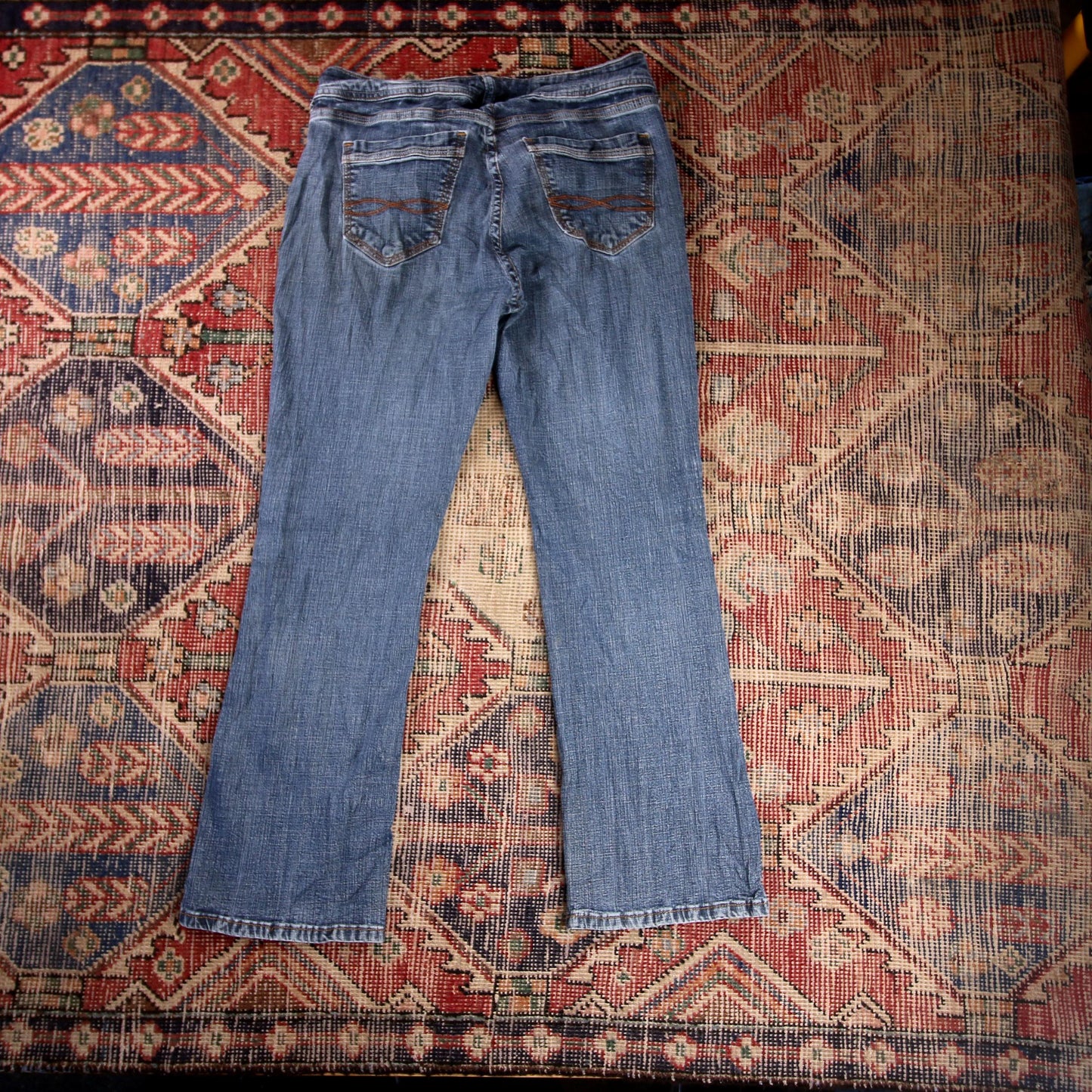 Wrangler W32 L28 Straight Leg Relaxed Fit Blue Denim Jeans