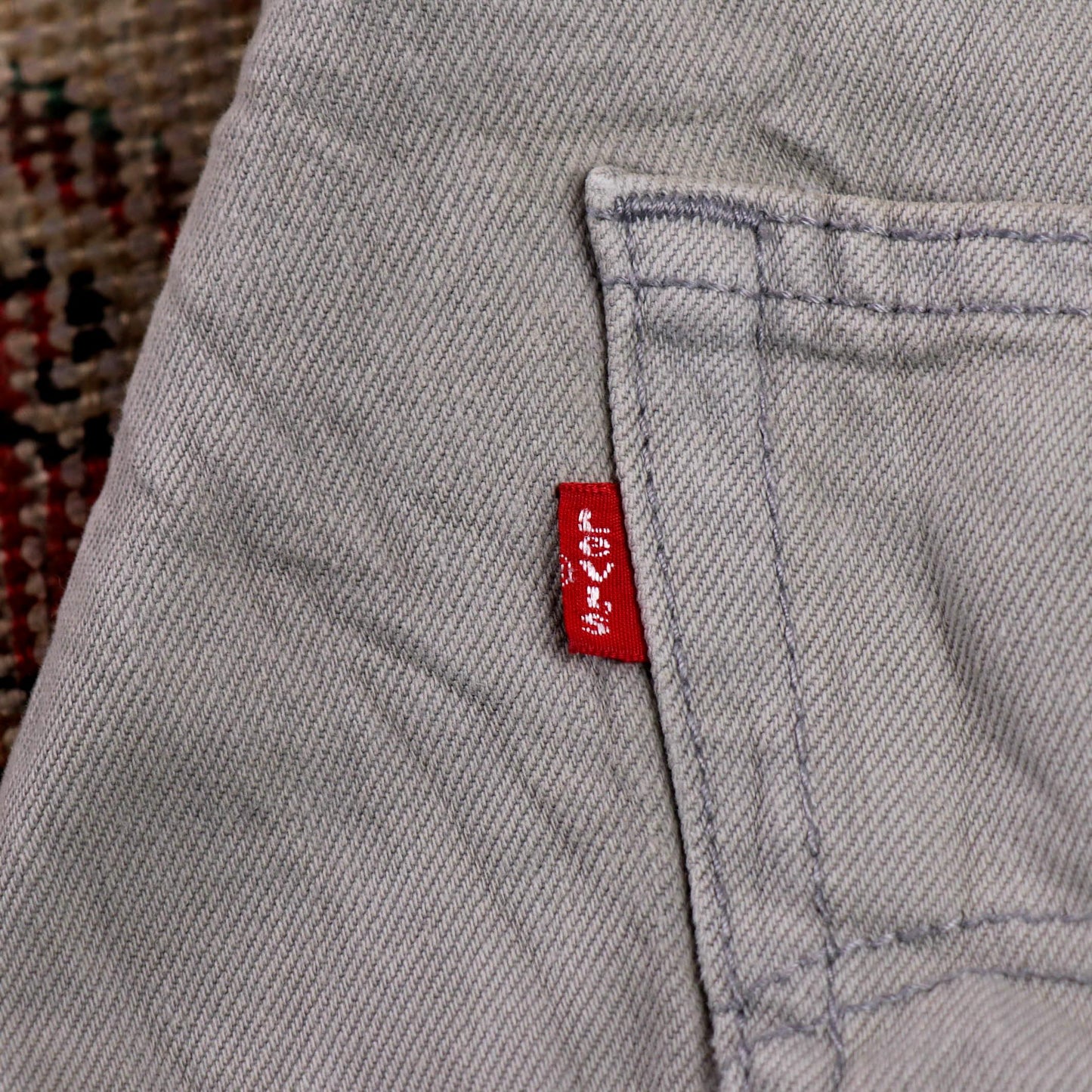 Levi's 550 W34 L28 Tapered Leg Relaxed Fit Beige Denim Jeans