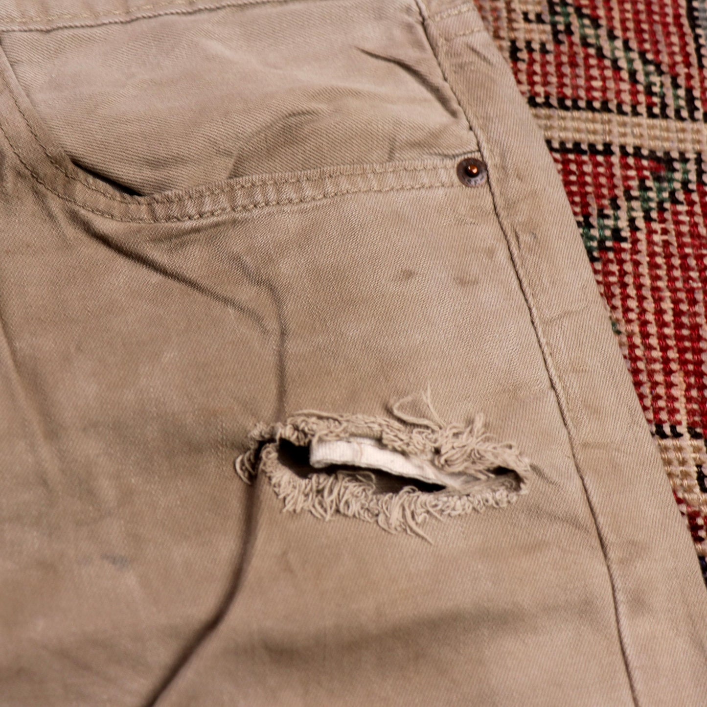 Levi's 505 W34 L29 Straight Leg Regular Fit Distressed Style Beige Denim Jeans