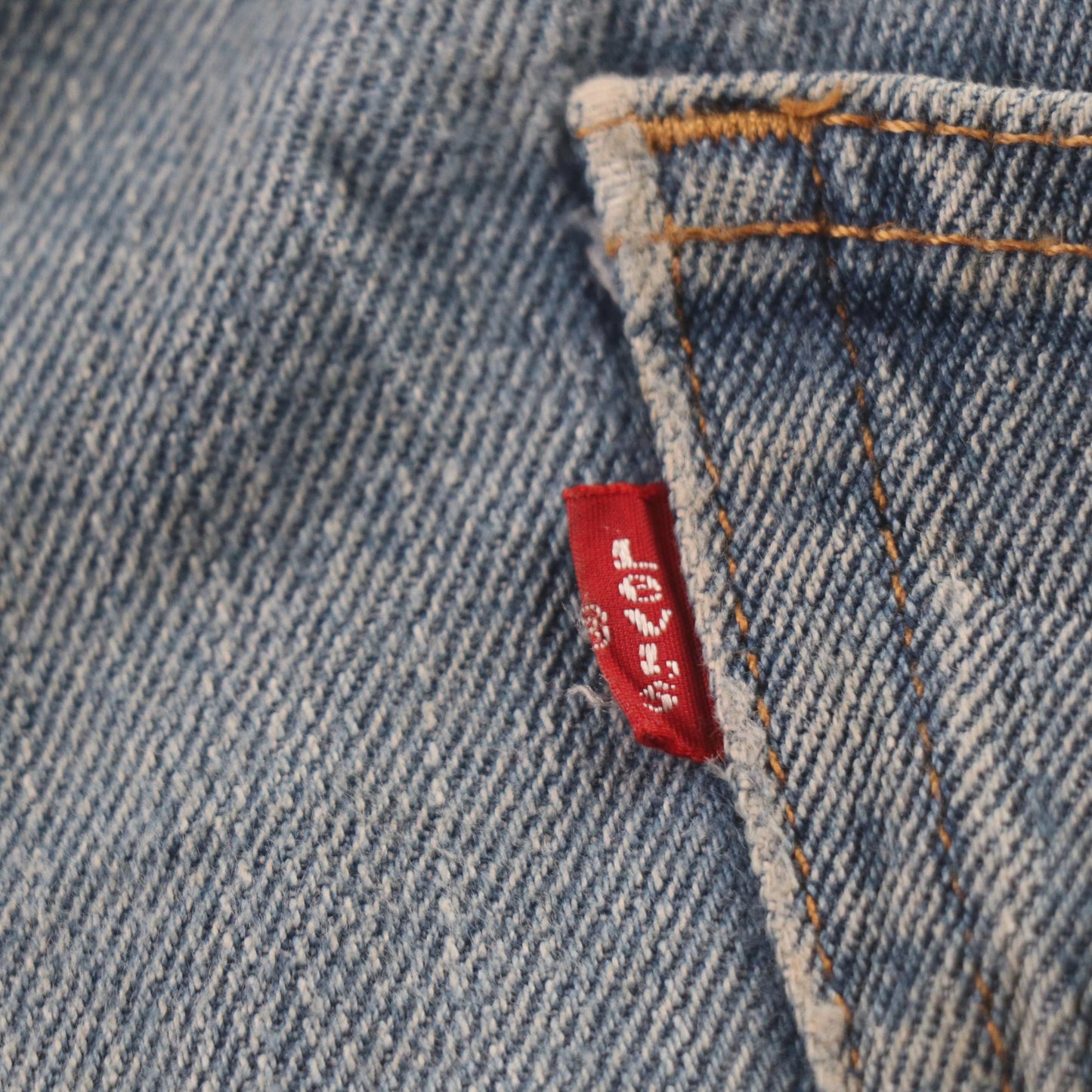 Levi's 550 Red Tab W40 L32 Tapered Leg Relaxed Fit Blue Denim Jeans