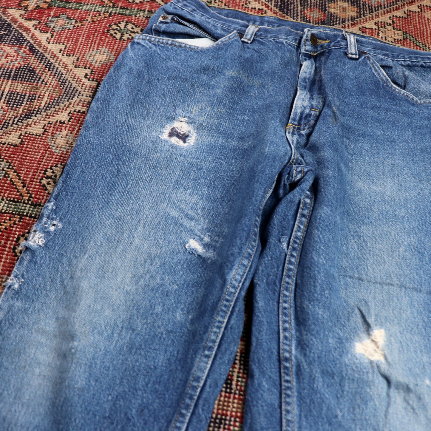 Lee W34 L28 Straight Leg Loose Fit Classic Ripped Style Blue Denim Jeans