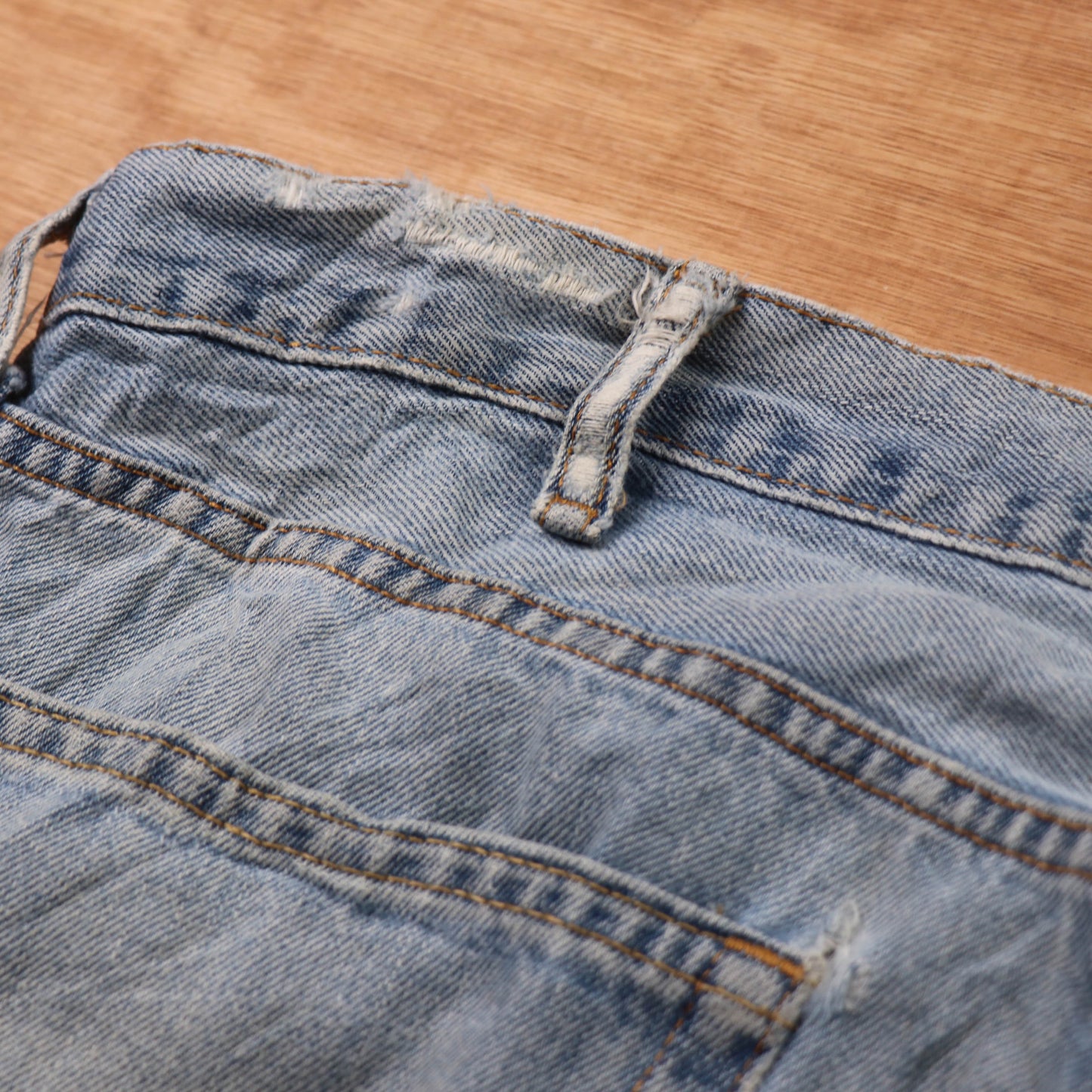 Levi's 505 Red Tab W38 L30 Straight Leg Regular Fit Classic Ripped Style Blue De