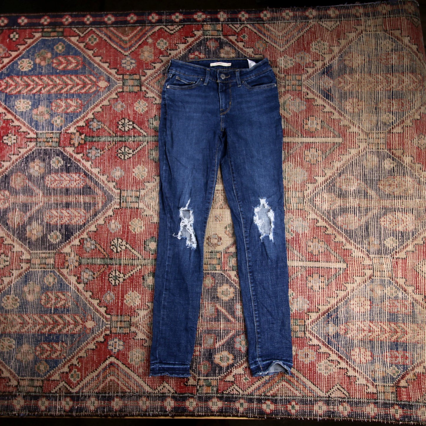 Levi's 711 W24 L28 Skinny Classic Ripped Style Blue Denim Jeans