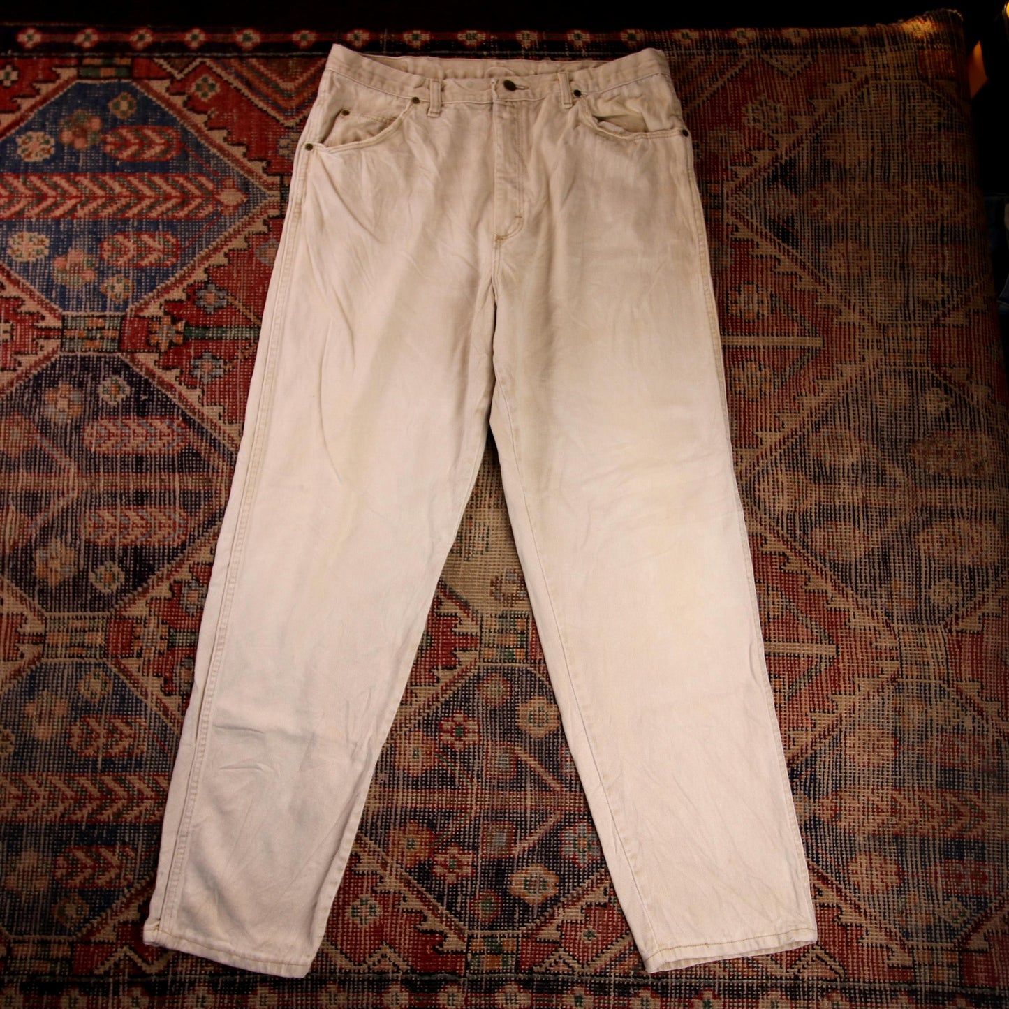 Wrangler W34 L31 Straight Leg Relaxed Fit Beige Denim Jeans