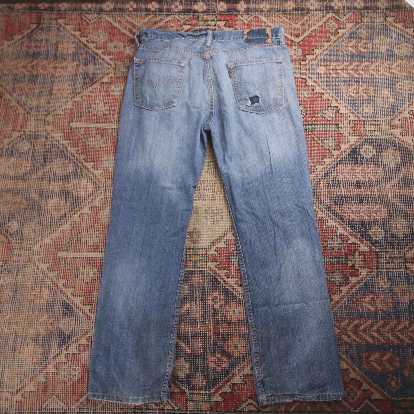 Levi's W34 L28 Straight Leg Classic Ripped Style Blue Denim Jeans