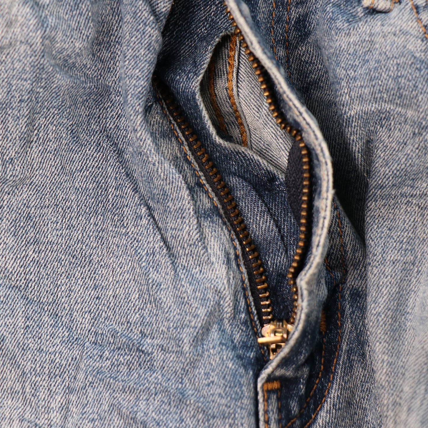 Levi's W32 L31 Straight Leg Classic Ripped Style Blue Denim Jeans