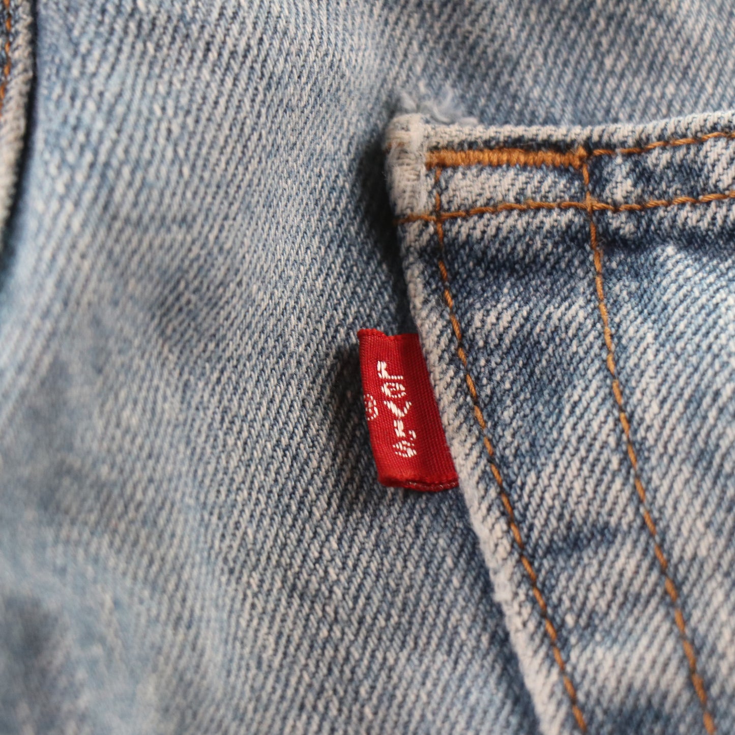 Levi's 550 Red Tab W38 L29 Tapered Leg Relaxed Fit Blue Denim Jeans