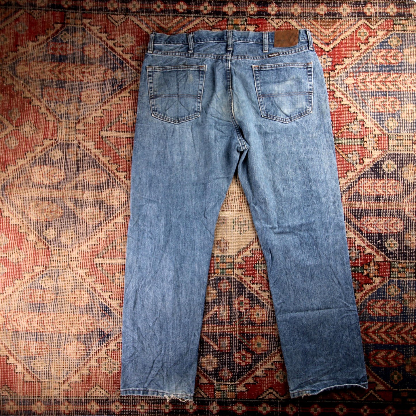 Wrangler W38 L30 Straight Classic Ripped Style Blue Denim Jeans