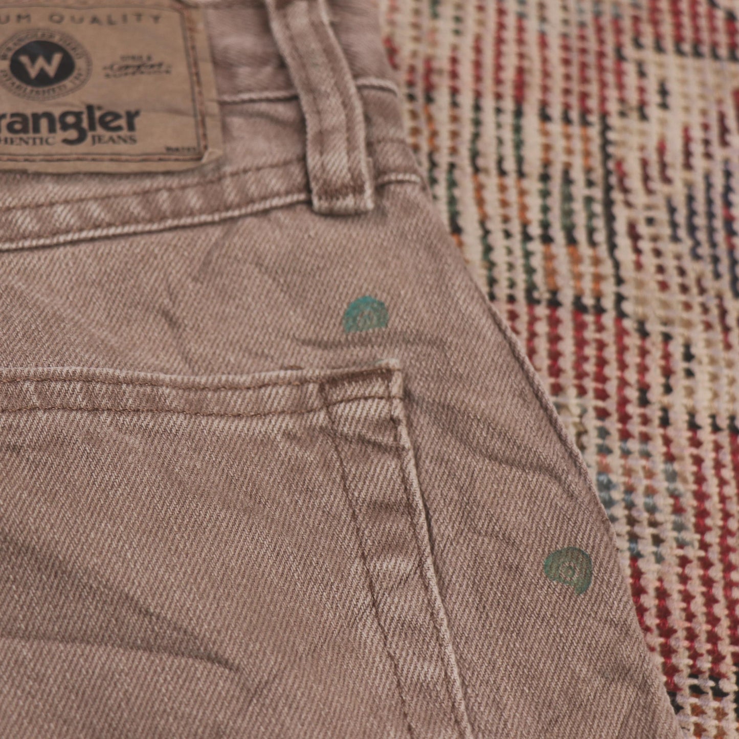 Wrangler W36 L30 Straight Leg Loose Fit Brown Denim Jeans