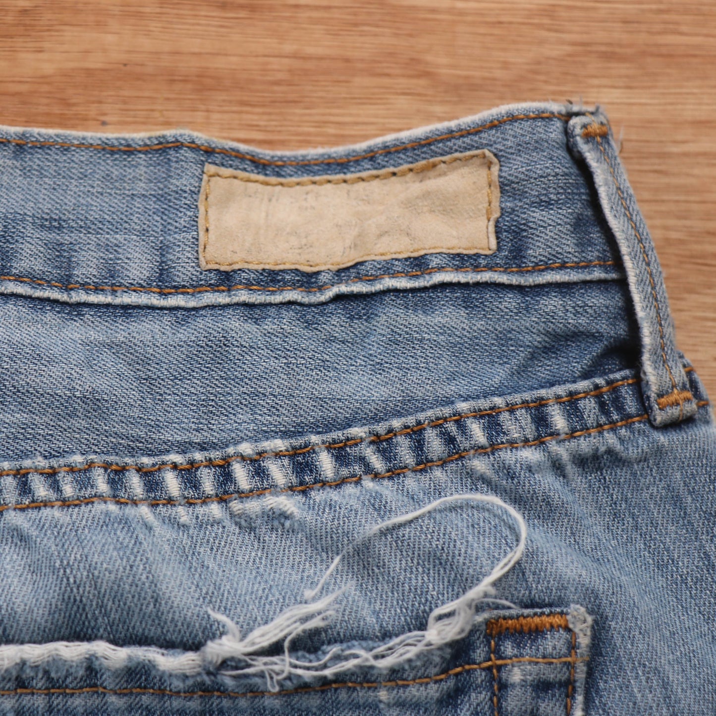Levi's 514 Red Tab W36 L25 Straight Leg Classic Ripped Style Blue Denim Jeans