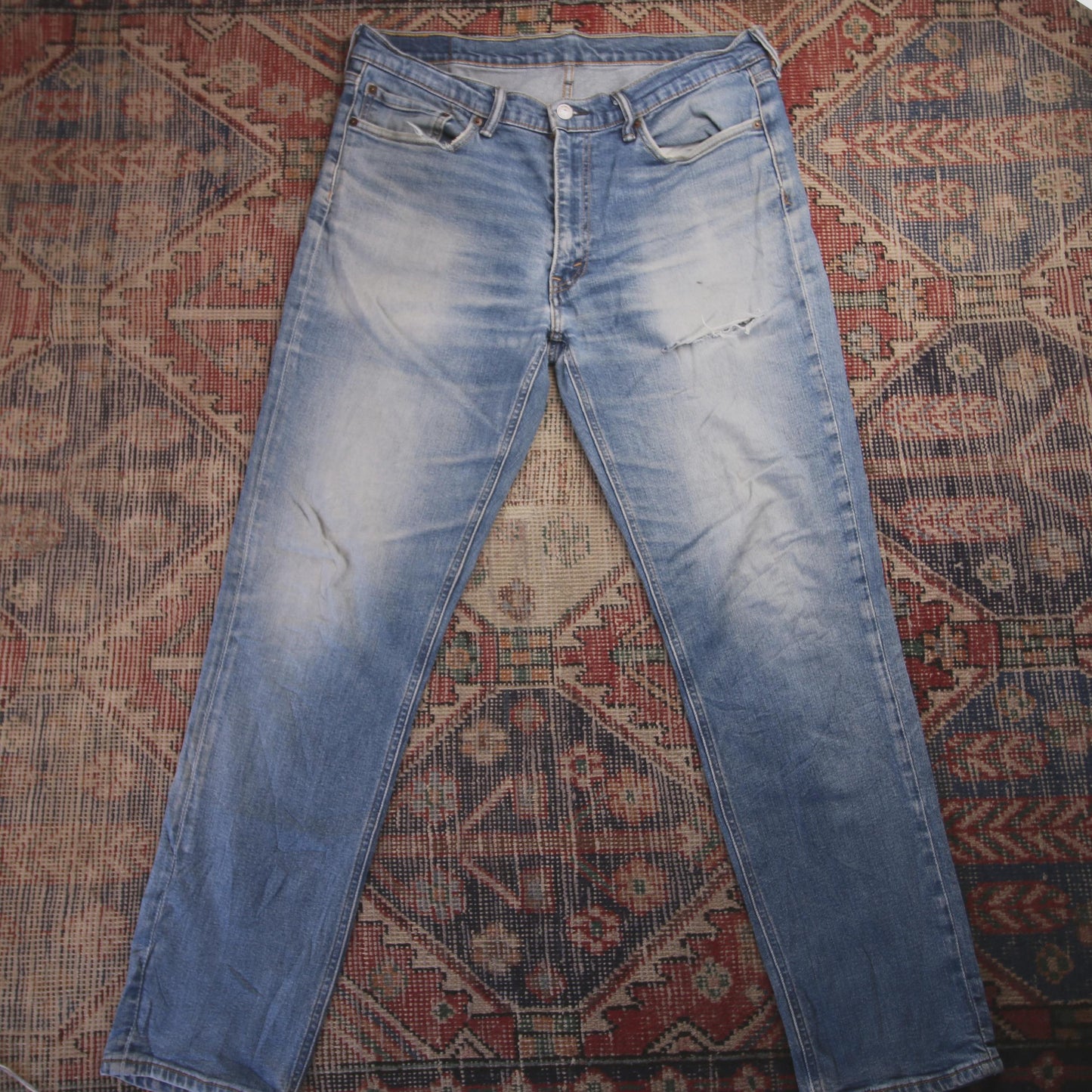 Levi's 541 W38 L31 Tapered Leg Classic Ripped Style Blue Denim Jeans