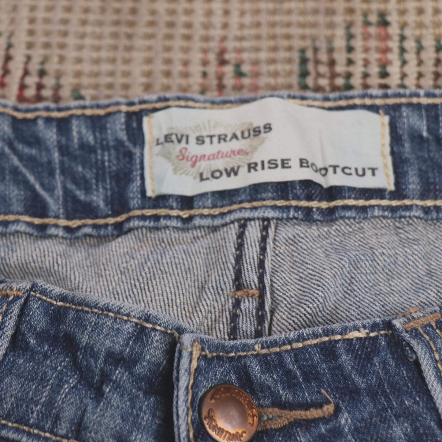Levi's Signature W30 L31 Flared Blue Denim Jeans