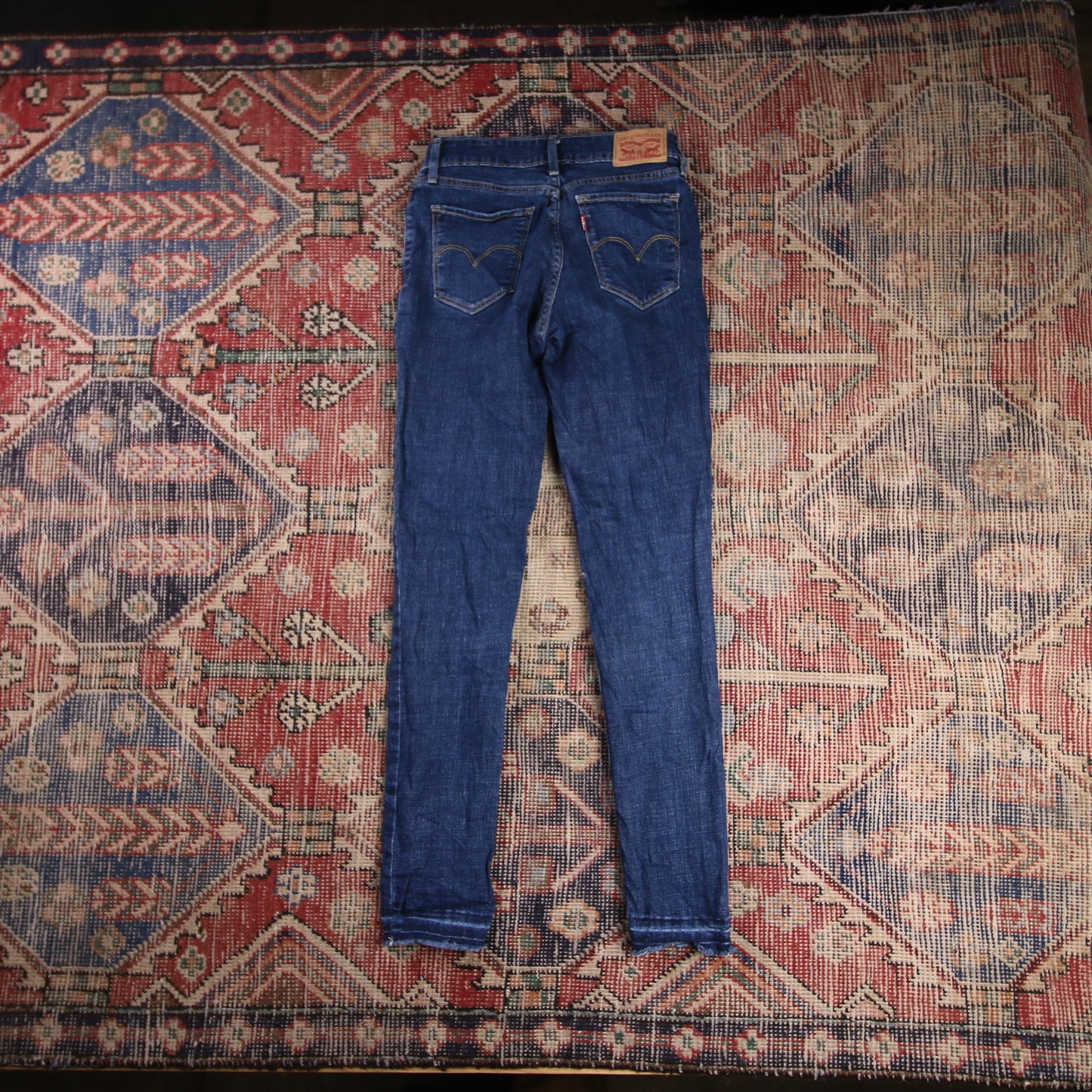 Levi's 711 W24 L28 Skinny Classic Ripped Style Blue Denim Jeans