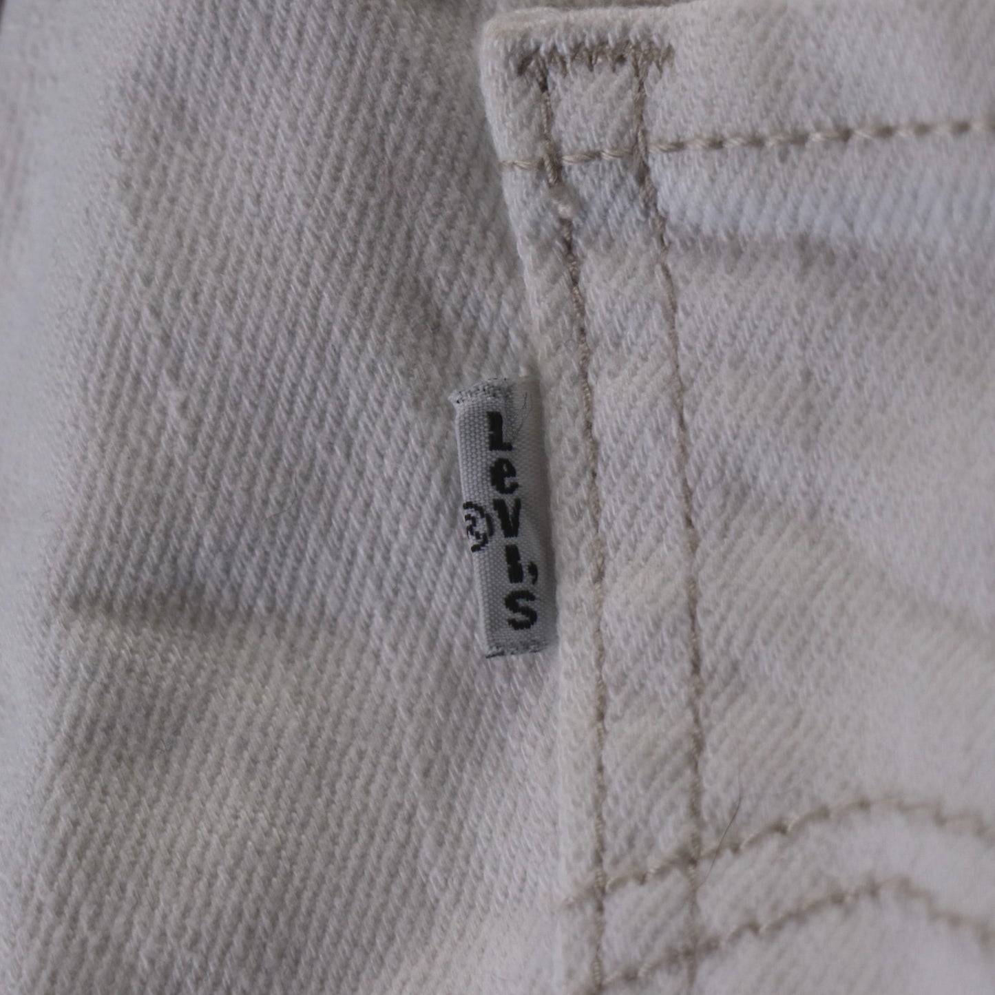 Levi's 513 W28 L27 Straight Leg Slim Fit White Denim Jeans