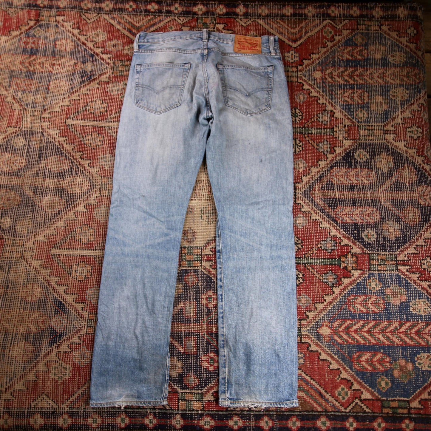 Levi's 504 W32 L31 Straight Leg Regular Fit Classic Ripped Style Blue Denim Jean