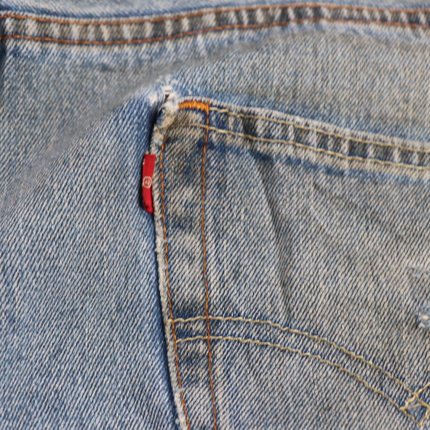 Levi's 550 W34 L28 Tapered Leg Relaxed Fit Classic Ripped Style Blue Denim Jeans