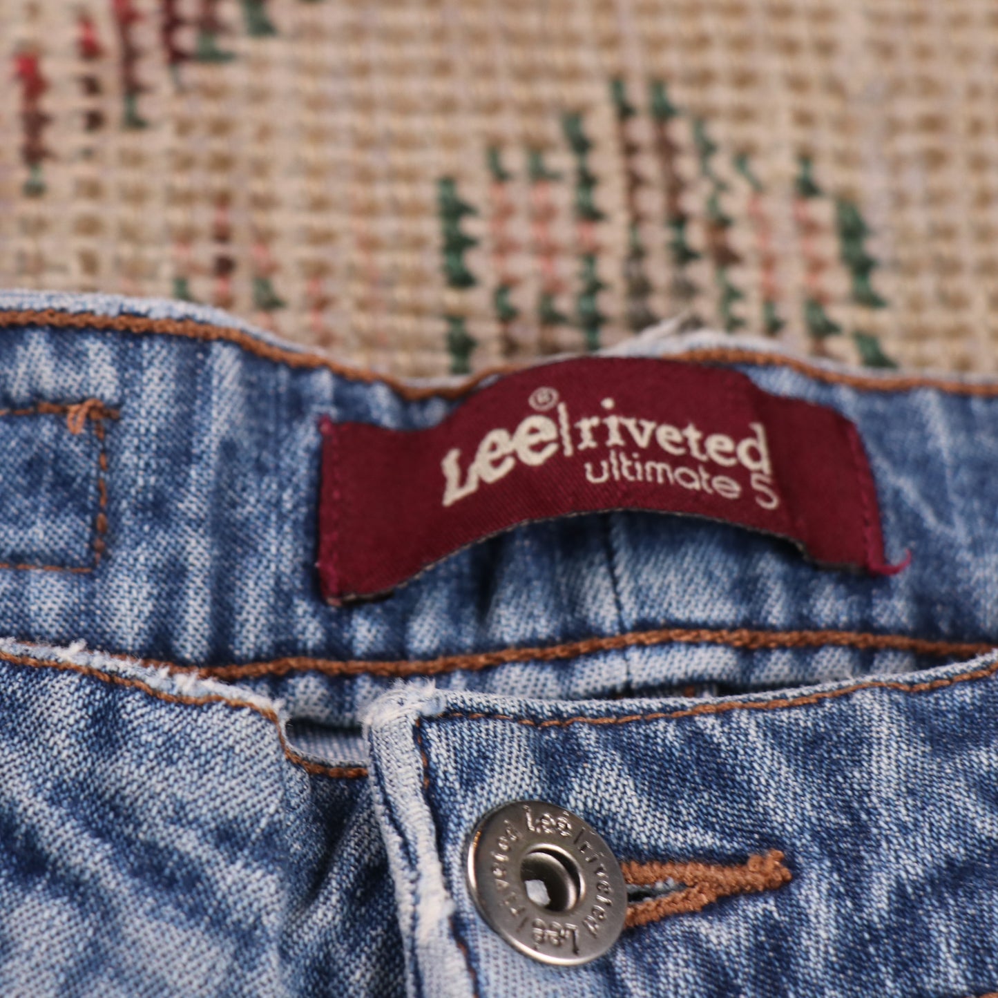 Lee W30 L31 Straight Leg Loose Fit Blue Denim Jeans