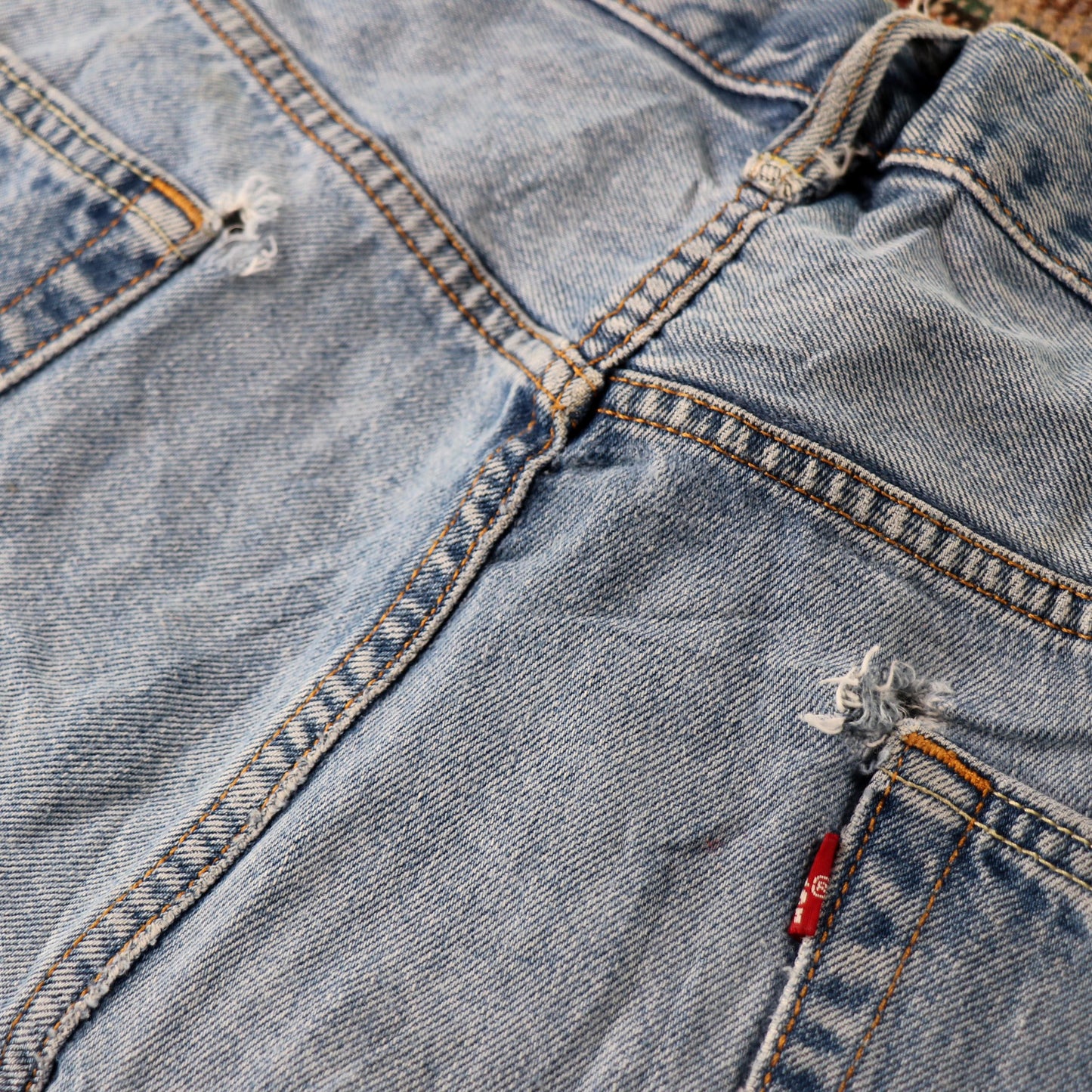 Levi's 560 W42 L30 Comfort Fit Classic Ripped Style Blue Denim Jeans