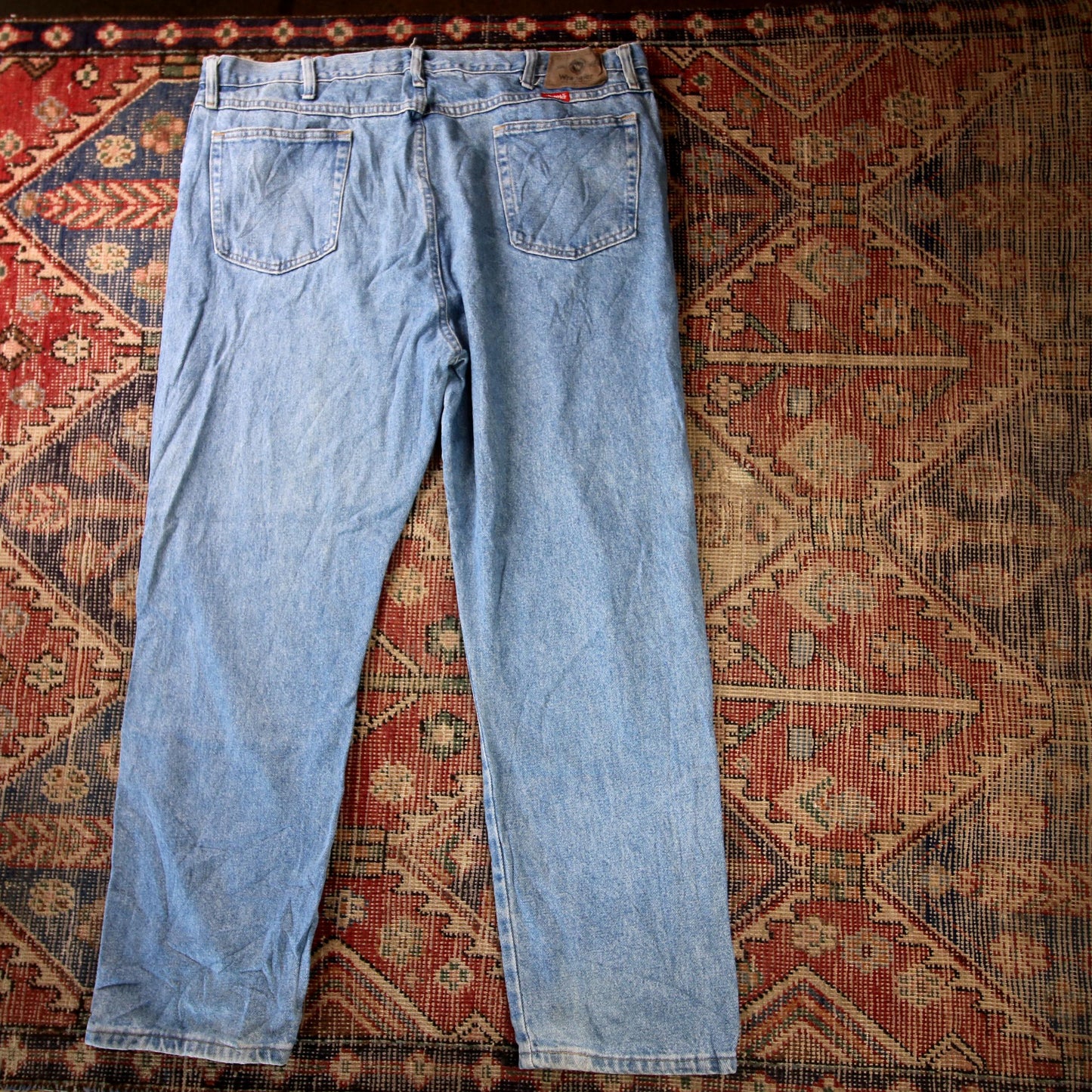 Wrangler W42 L30 Straight Leg Relaxed Fit Blue Denim Jeans