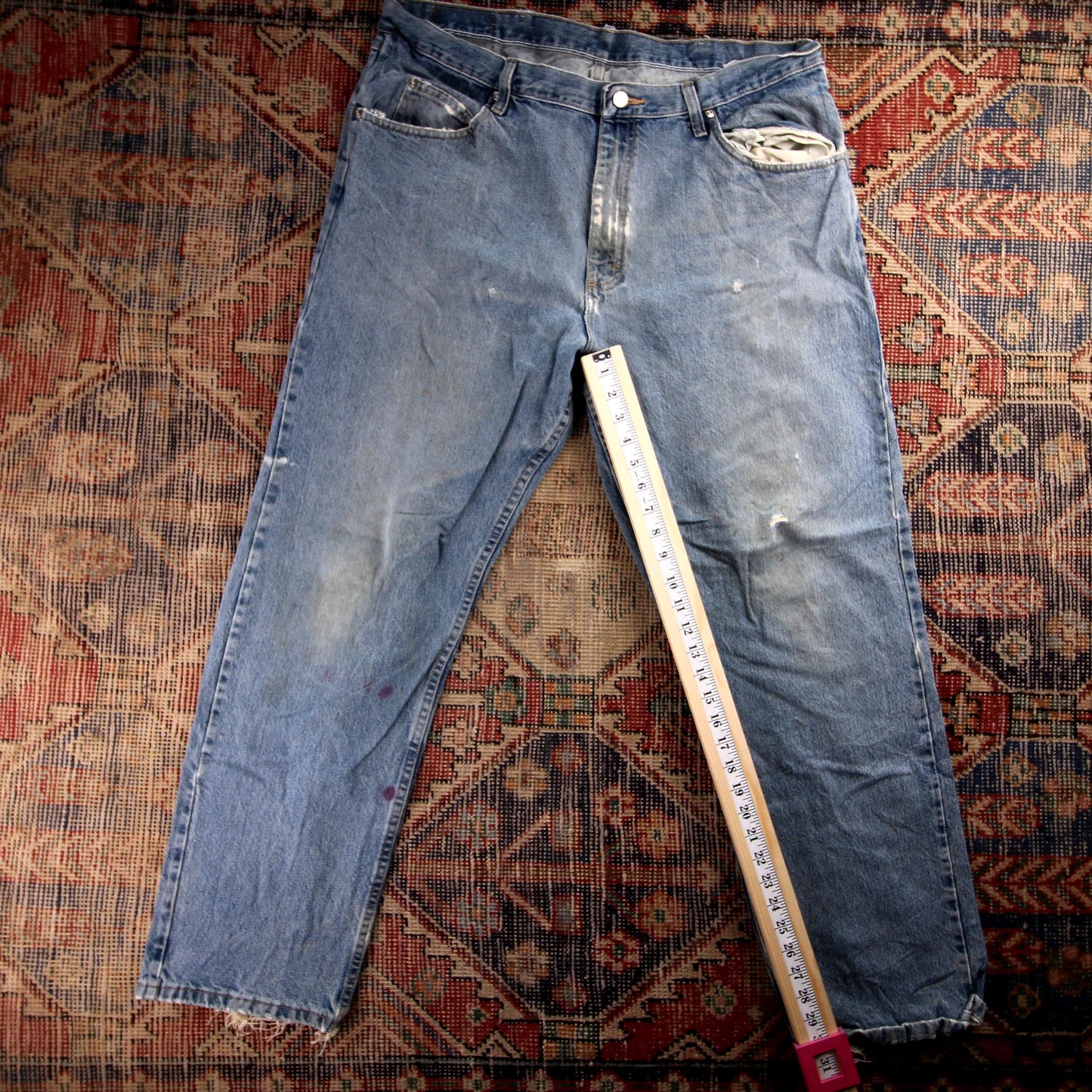 Wrangler W38 L31 Straight Leg Classic Ripped Style Blue Denim Jeans