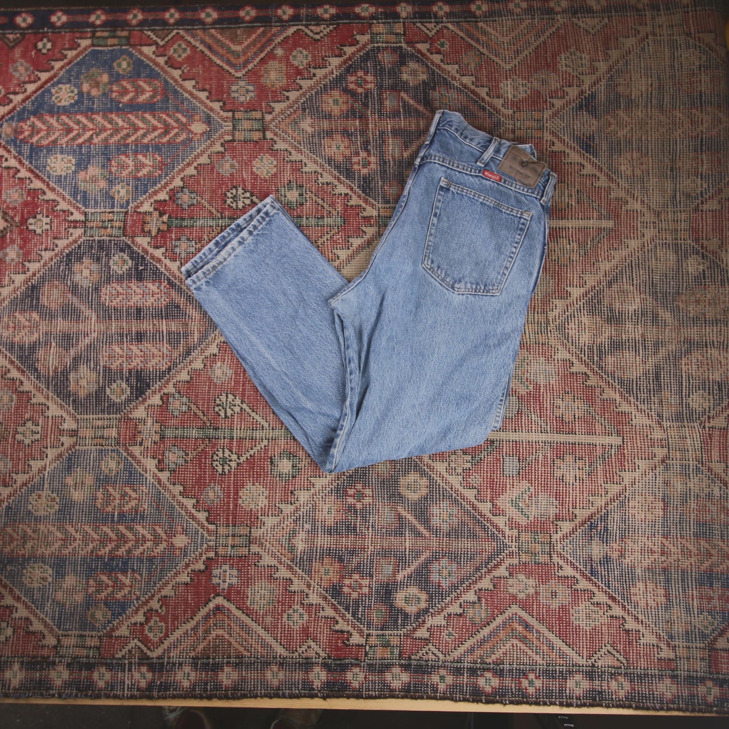Wrangler W38 L30 Straight Leg Relaxed Fit Blue Denim Jeans