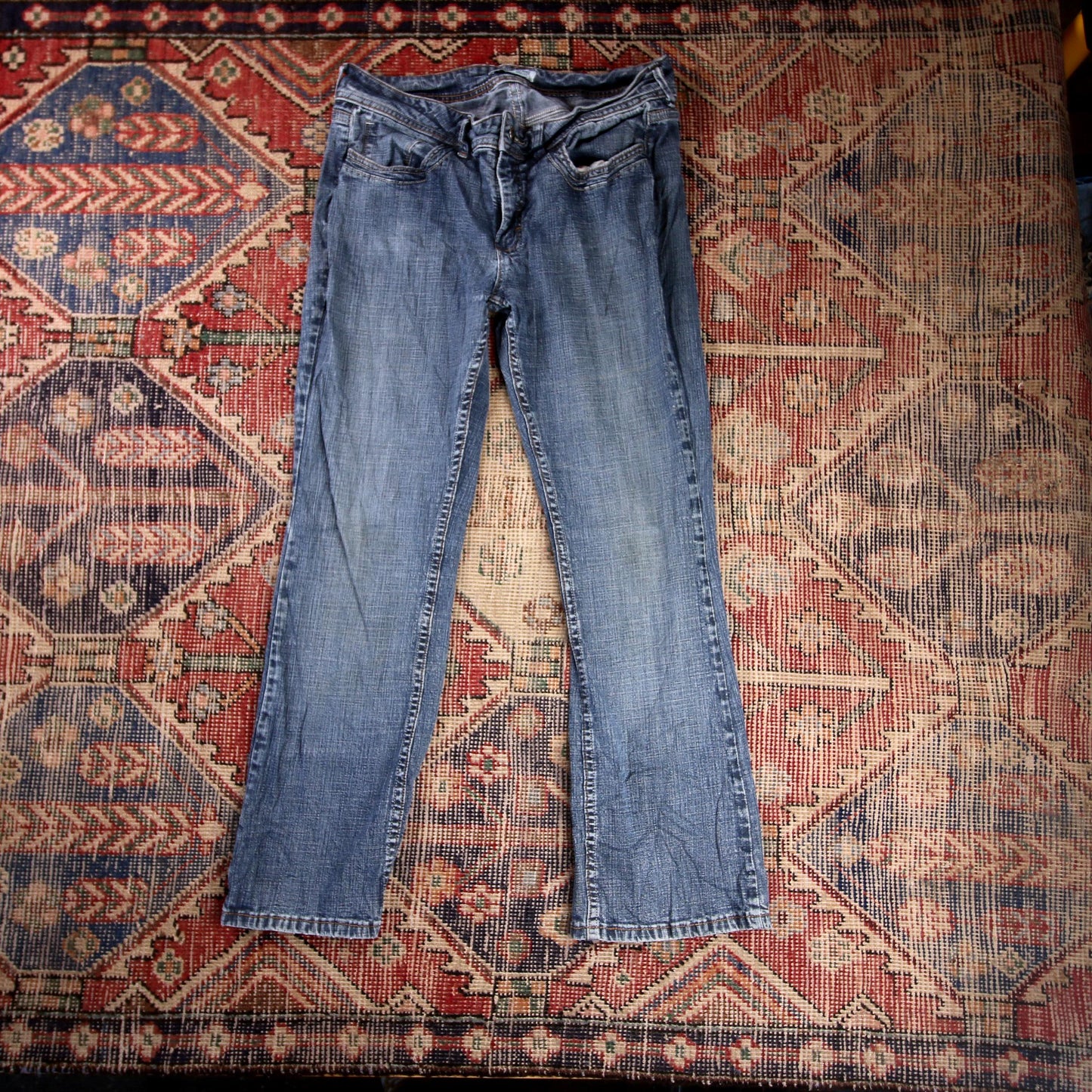 Wrangler W32 L28 Straight Leg Relaxed Fit Blue Denim Jeans