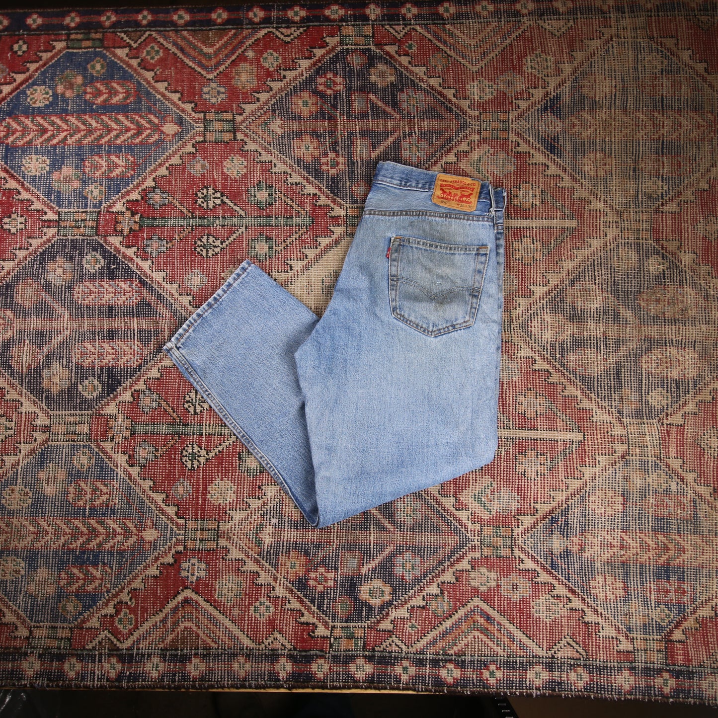 Levi's 550 W34 L28 Tapered Leg Relaxed Fit Classic Ripped Style Blue Denim Jeans