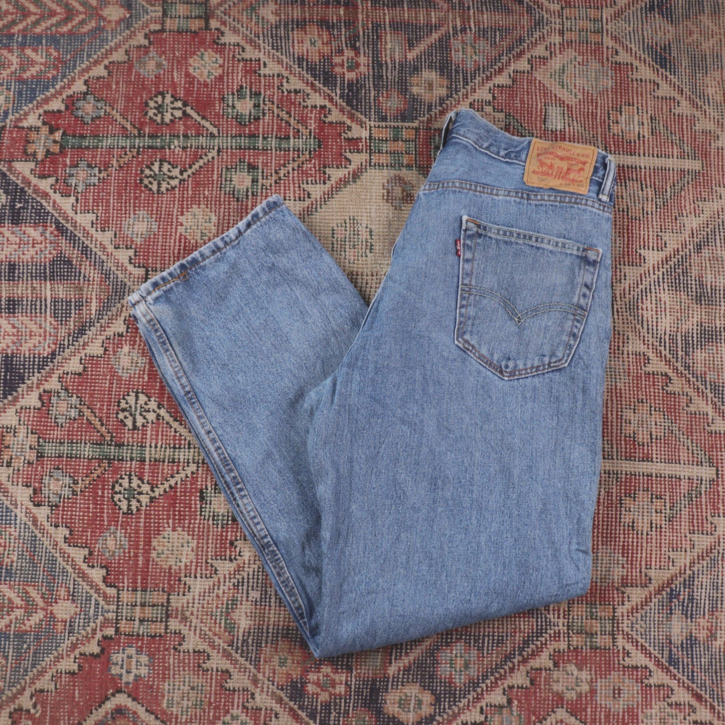 Levi's 550 W32 L29 Tapered Leg Relaxed Fit Classic Ripped Style Blue Denim Jeans