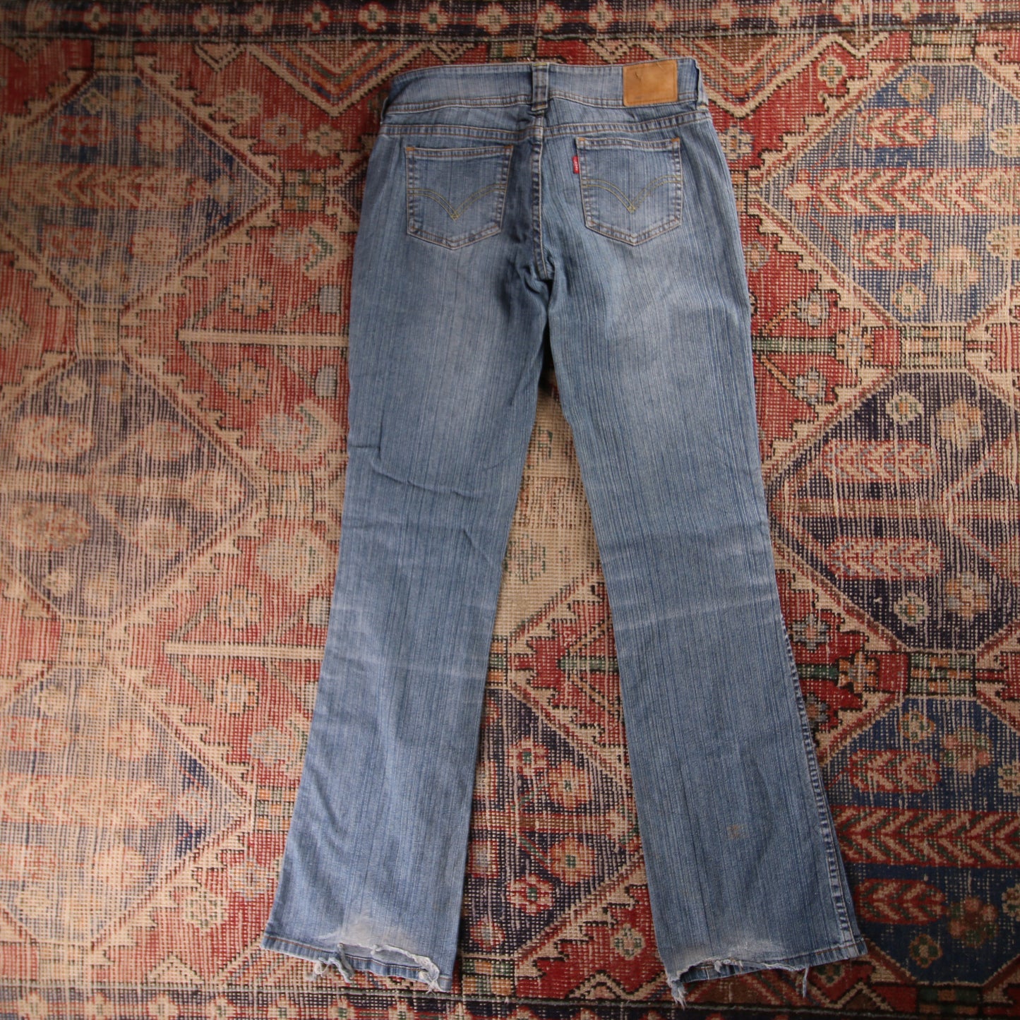 Levi's 582 Red Tab W28 L33 Bootcut Classic Ripped Style Blue Denim Jeans