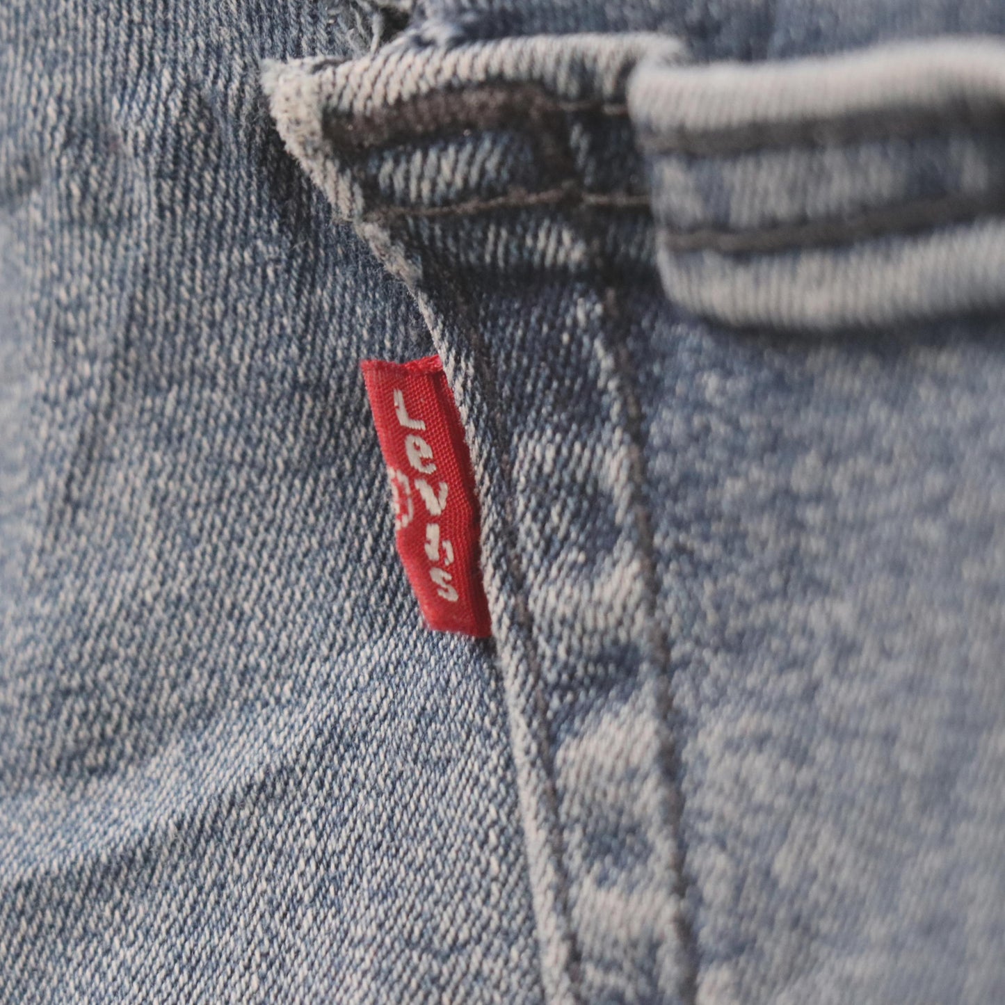 Levi's W34 L28 Straight Leg Loose Fit Classic Ripped Style Blue Denim Jeans