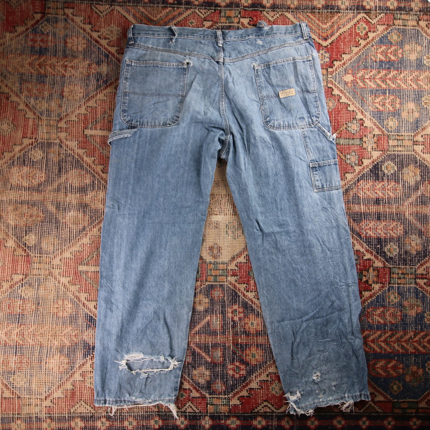 Wrangler W38 L29 Relaxed/Carpenter Classic Ripped Style Blue Denim Jeans