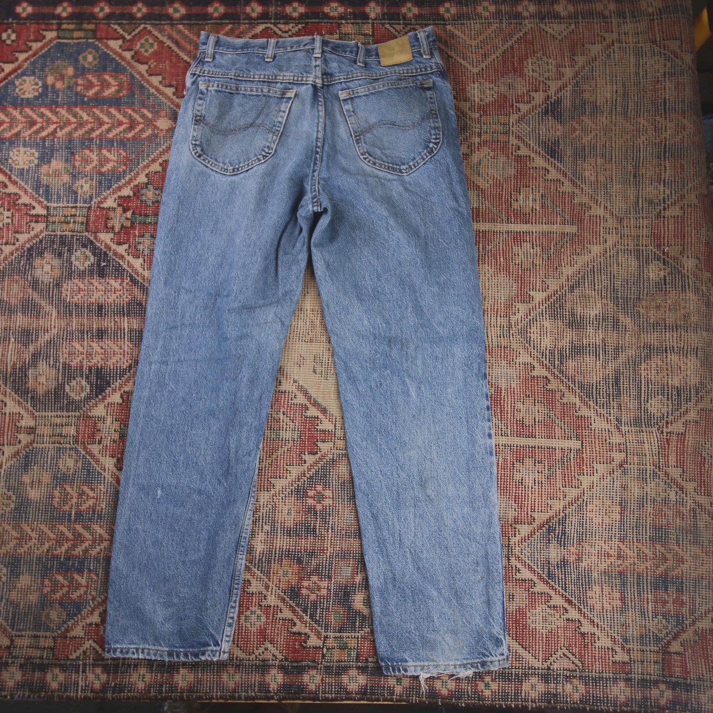 Lee W34 L30 Straight Leg Relaxed Fit Classic Ripped Style Blue Denim Jeans