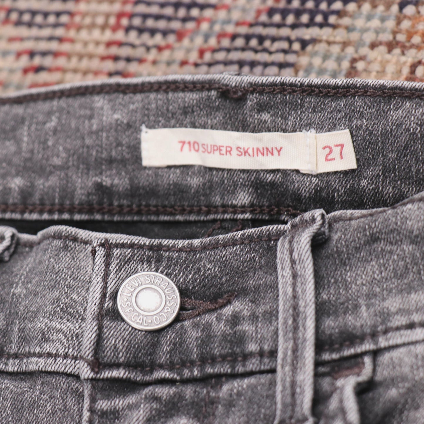 Levi's 710 W24 L28 Skinny Classic Ripped Style Grey Denim Jeans