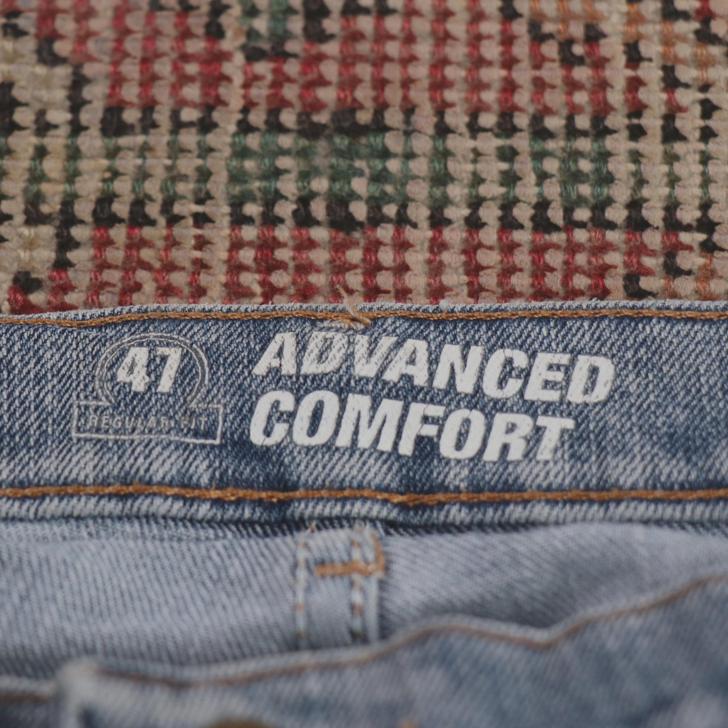 Wrangler W38 L33 Straight Leg Relaxed Fit Blue Denim Jeans