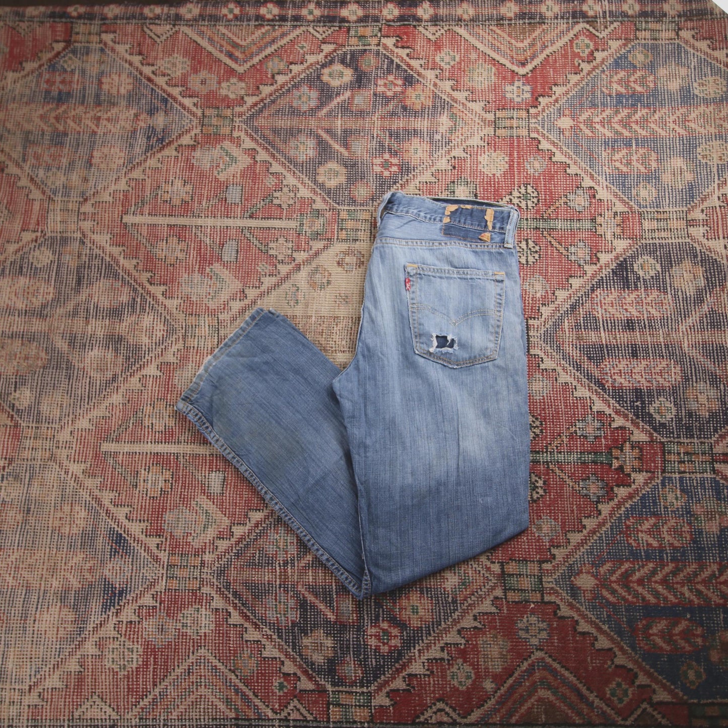 Levi's W34 L28 Straight Leg Classic Ripped Style Blue Denim Jeans