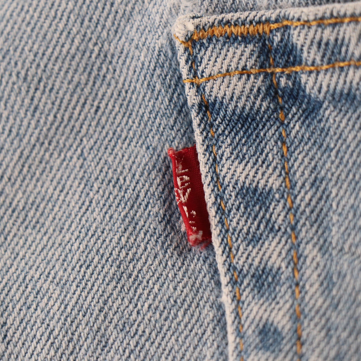 Levi's 550 Red Tab W32 L32 Tapered Leg Relaxed Fit Blue Denim Jeans