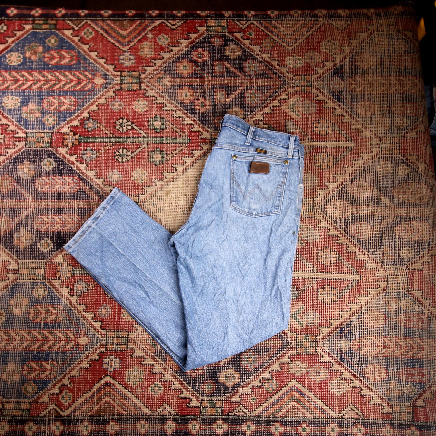 Wrangler W38 L31 Straight Leg Relaxed Fit Blue Denim Jeans