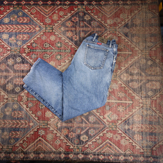 Wrangler W36 L29 Straight Leg Relaxed Fit Blue Denim Jeans