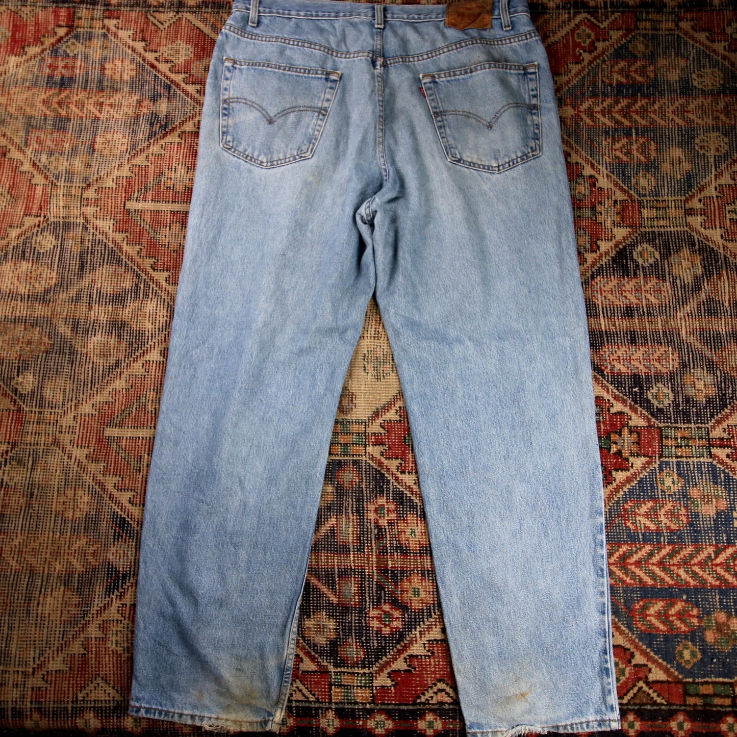 Levi's 550 W40 L31 Tapered Leg Relaxed Fit Classic Ripped Style Blue Denim Jeans